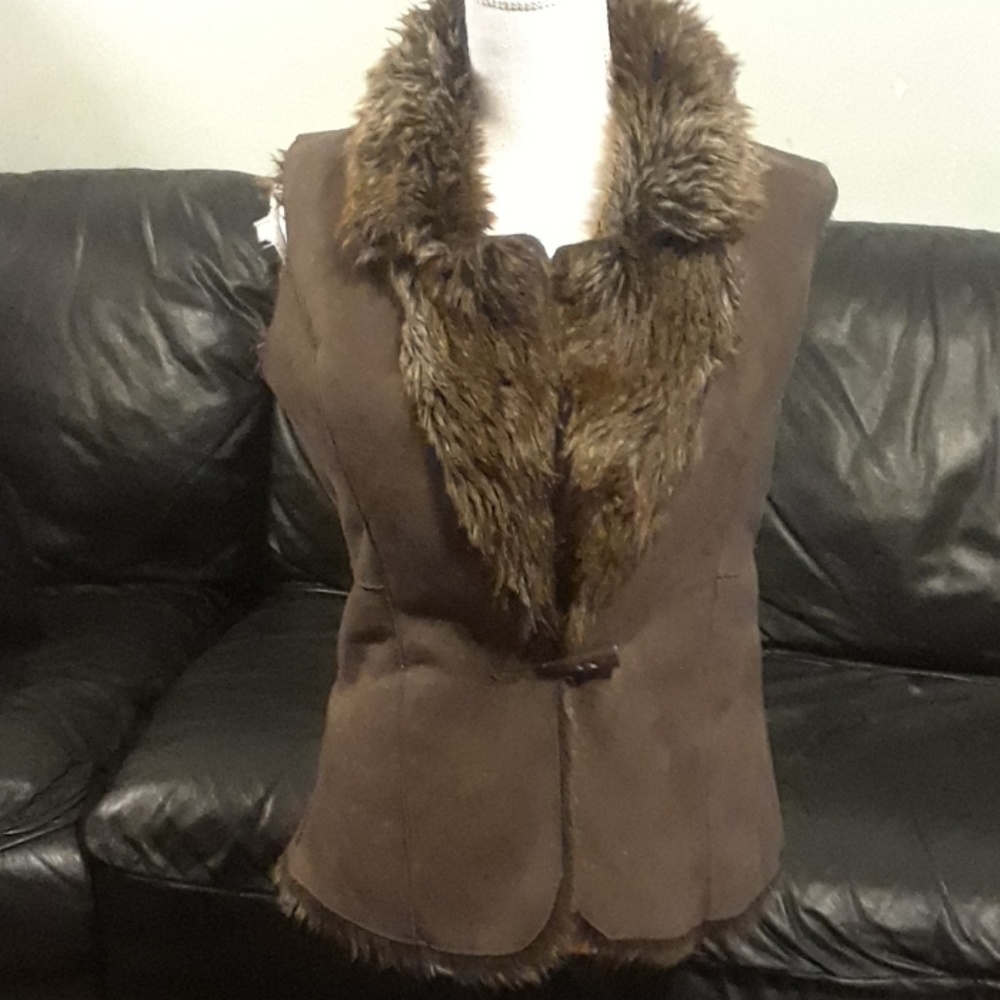 Cozy Fur lined Vest, size S - Picture 2 of 5